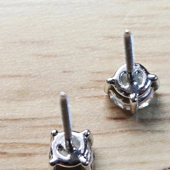 Diamond Stud Earrings  Round Natural  14KT Gold 4 Prongs Minimalist - Picture 9 of 11